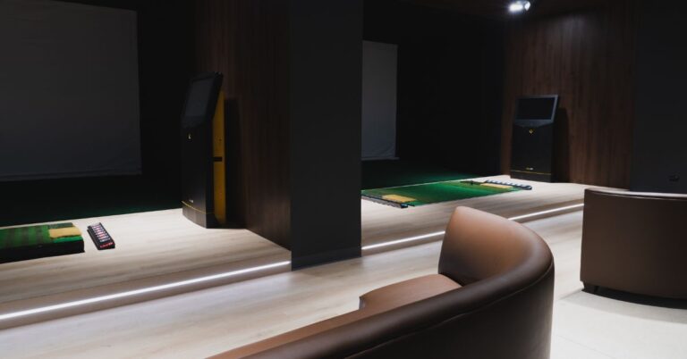 How To Set Up an Indoor Golf Simulator League